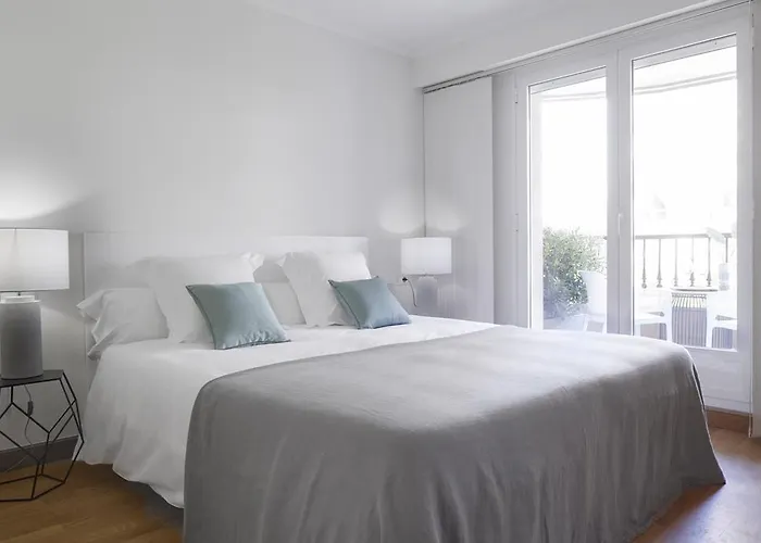 Playa De Ondarreta 2 By Feelfree San Sebastián